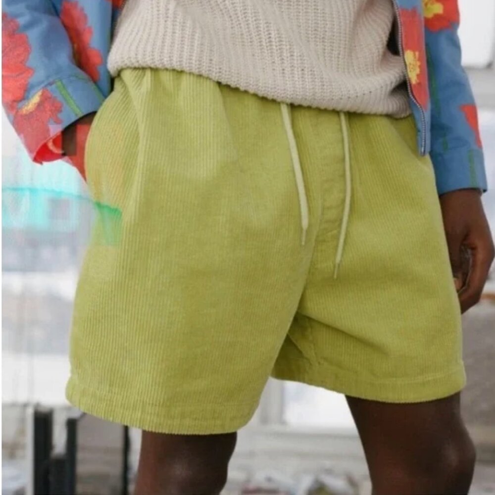 NWT Urban Outfitters Corduroy Men’s shorts in size L.